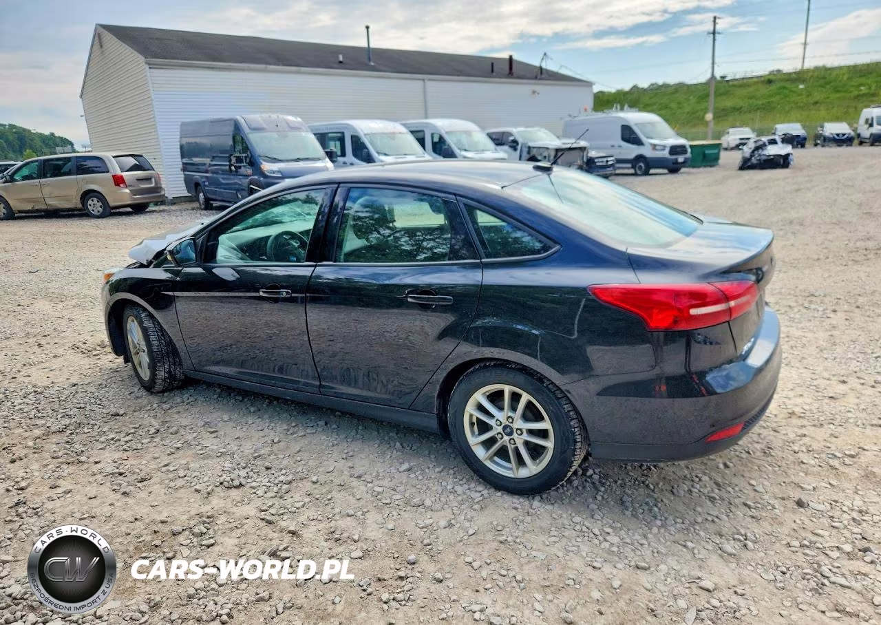 2015 Ford Focus Se VIN:1FADP3F20FL239603 - 2