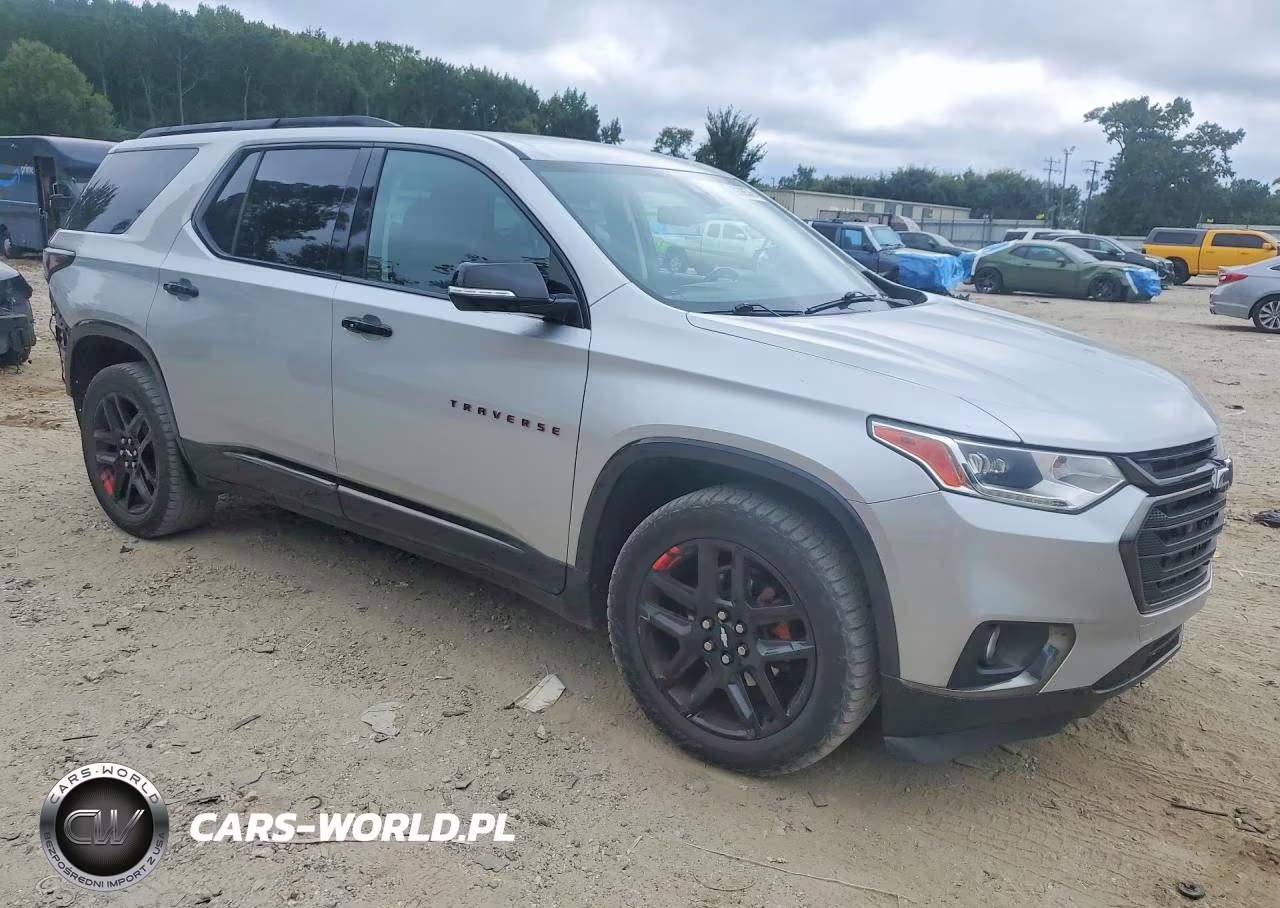 2019 Chevrolet Traverse Premier VIN:1GNEVKKW8KJ185004 - 4