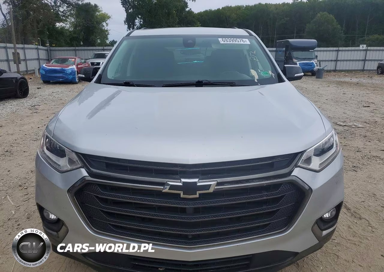 2019 Chevrolet Traverse Premier VIN:1GNEVKKW8KJ185004 - 5