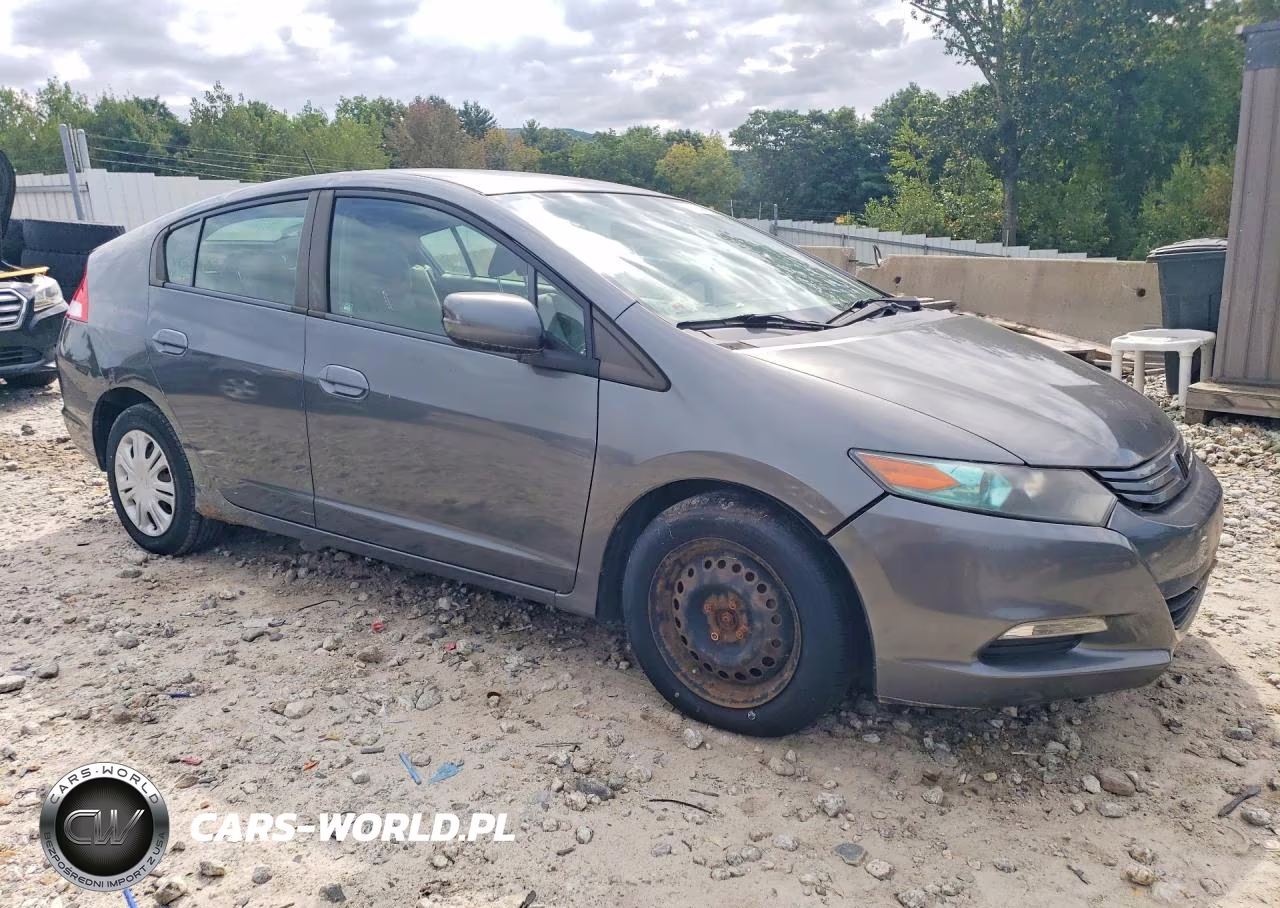 2011 Honda Insight VIN:JHMZE2H31BS012800 - 4