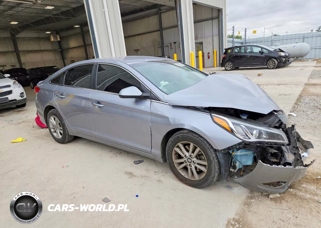 2015 Hyundai Sonata Se VIN:5NPE24AF1FH130312 - 4