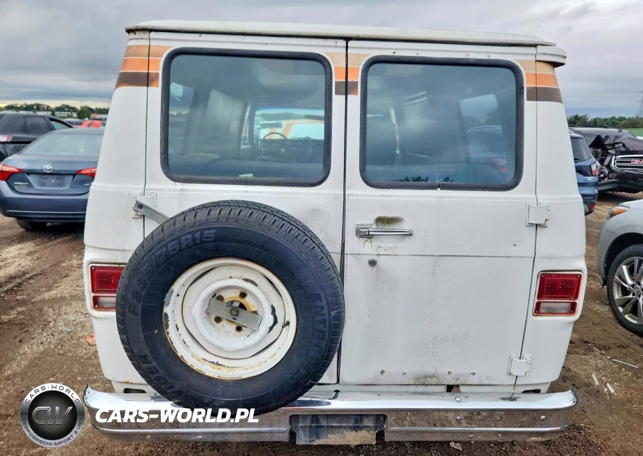 1983 Chevrolet G20 VIN:1GCEG25H3D7107309 - 10