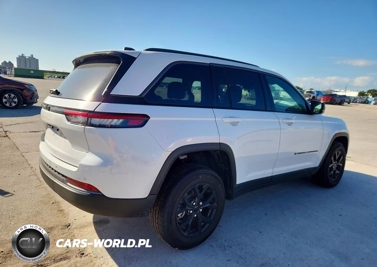 2026 Jeep Grand Cherokee Base VIN:1C4RJGAR7TC263292 - 3