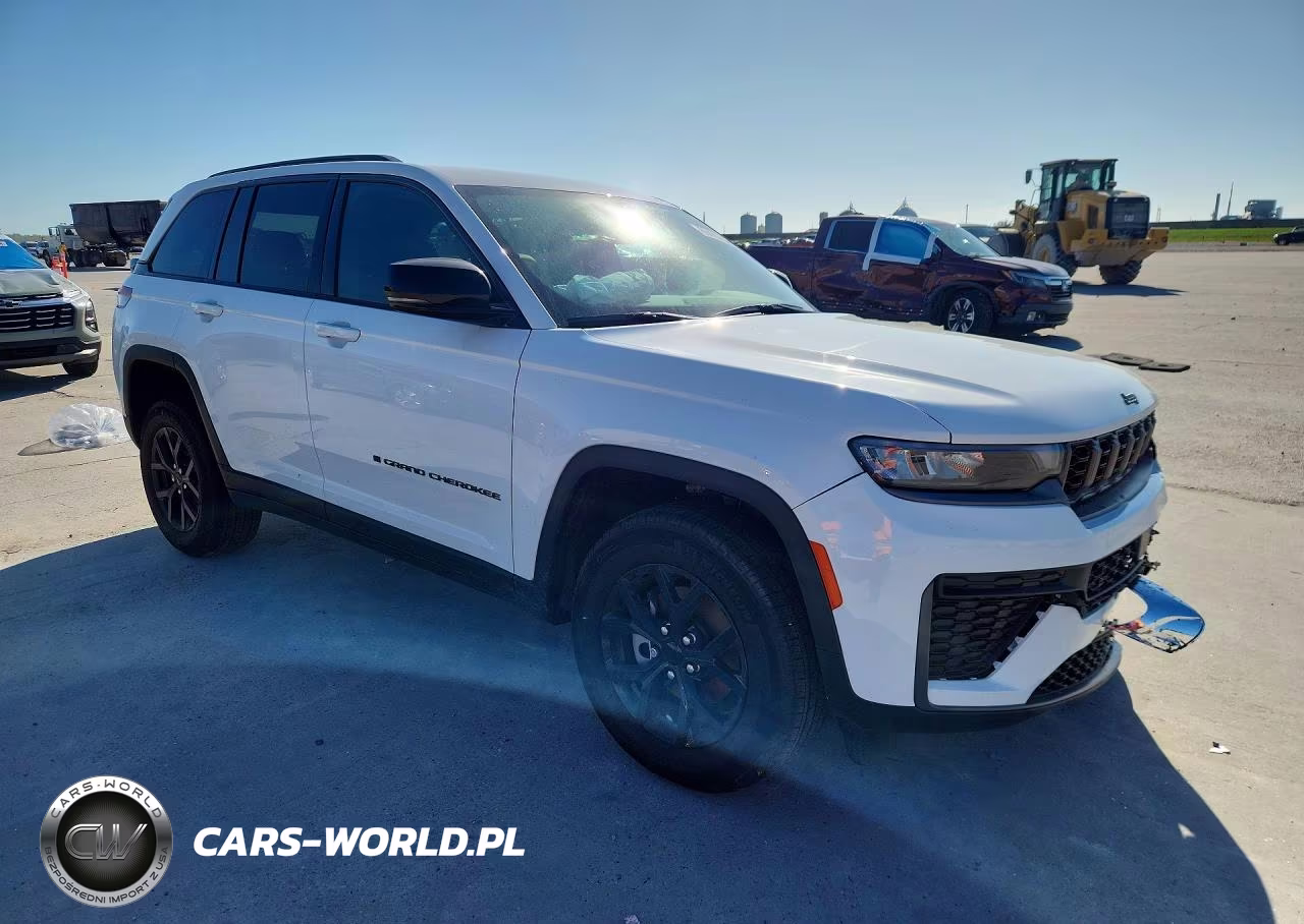 2026 Jeep Grand Cherokee Base VIN:1C4RJGAR7TC263292 - 4