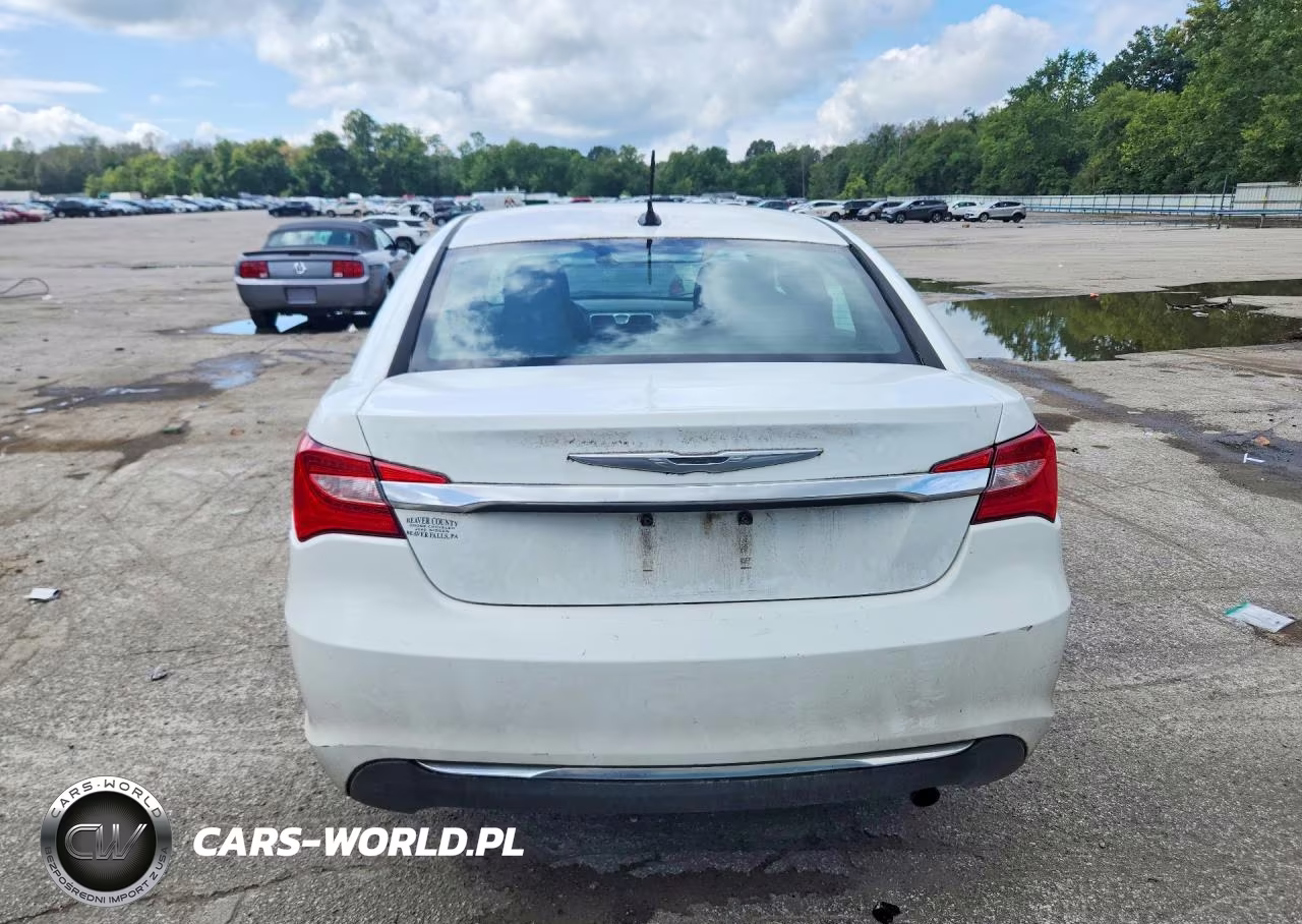 2011 Chrysler 200 Touring VIN:1C3BC1FBXBN624235 - 6