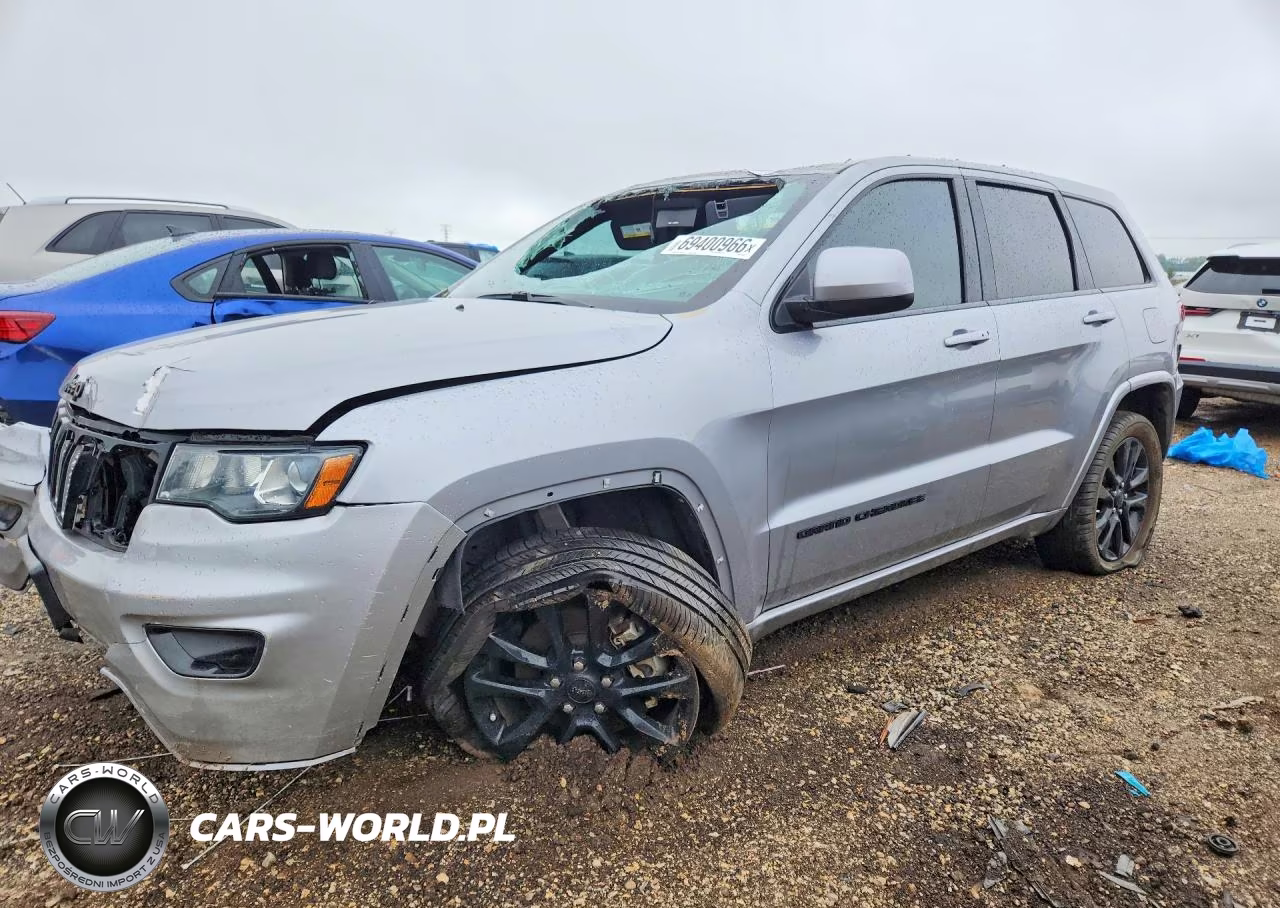 2021 Jeep Grand Cherokee Laredo – zdjęcie 1 z 12