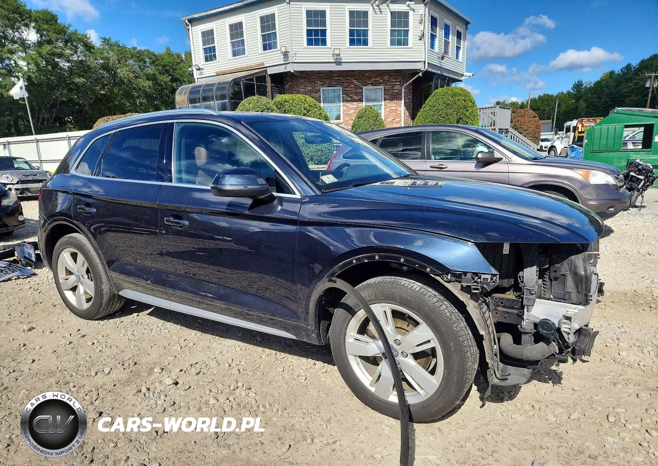 2018 Audi Q5 Premium Plus VIN:WA1BNAFY1J2227629 - 4