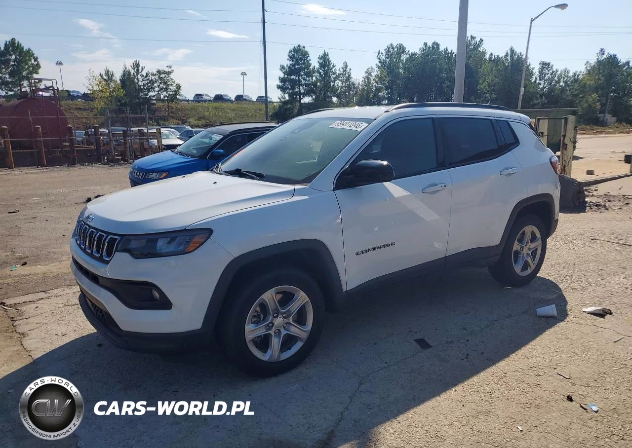 2023 Jeep Compass Latitude – zdjęcie 1 z 12
