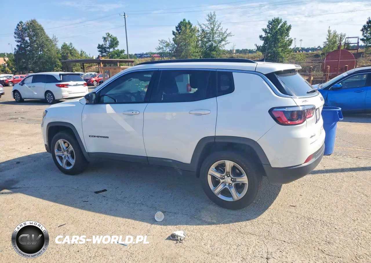 2023 Jeep Compass Latitude VIN:3C4NJDBN6PT525032 - 2