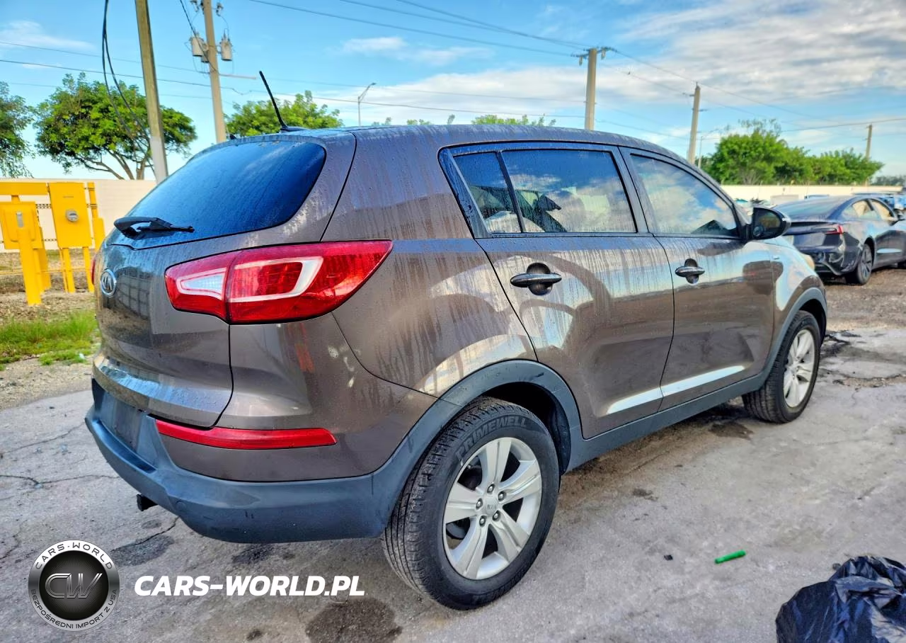 2012 Kia Sportage Lx VIN:KNDPBCA27C7286032 - 3