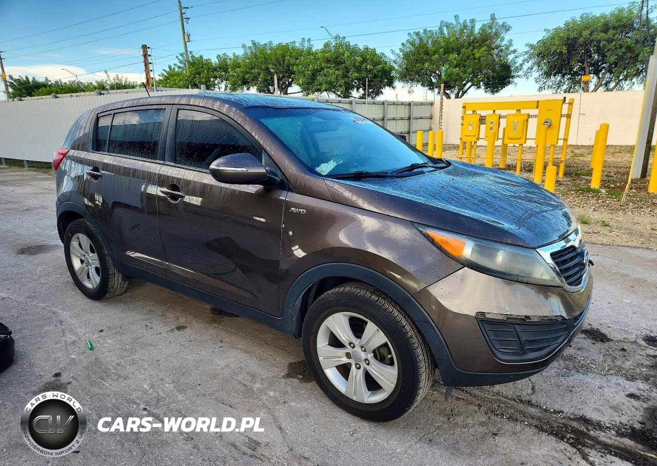 2012 Kia Sportage Lx VIN:KNDPBCA27C7286032 - 4