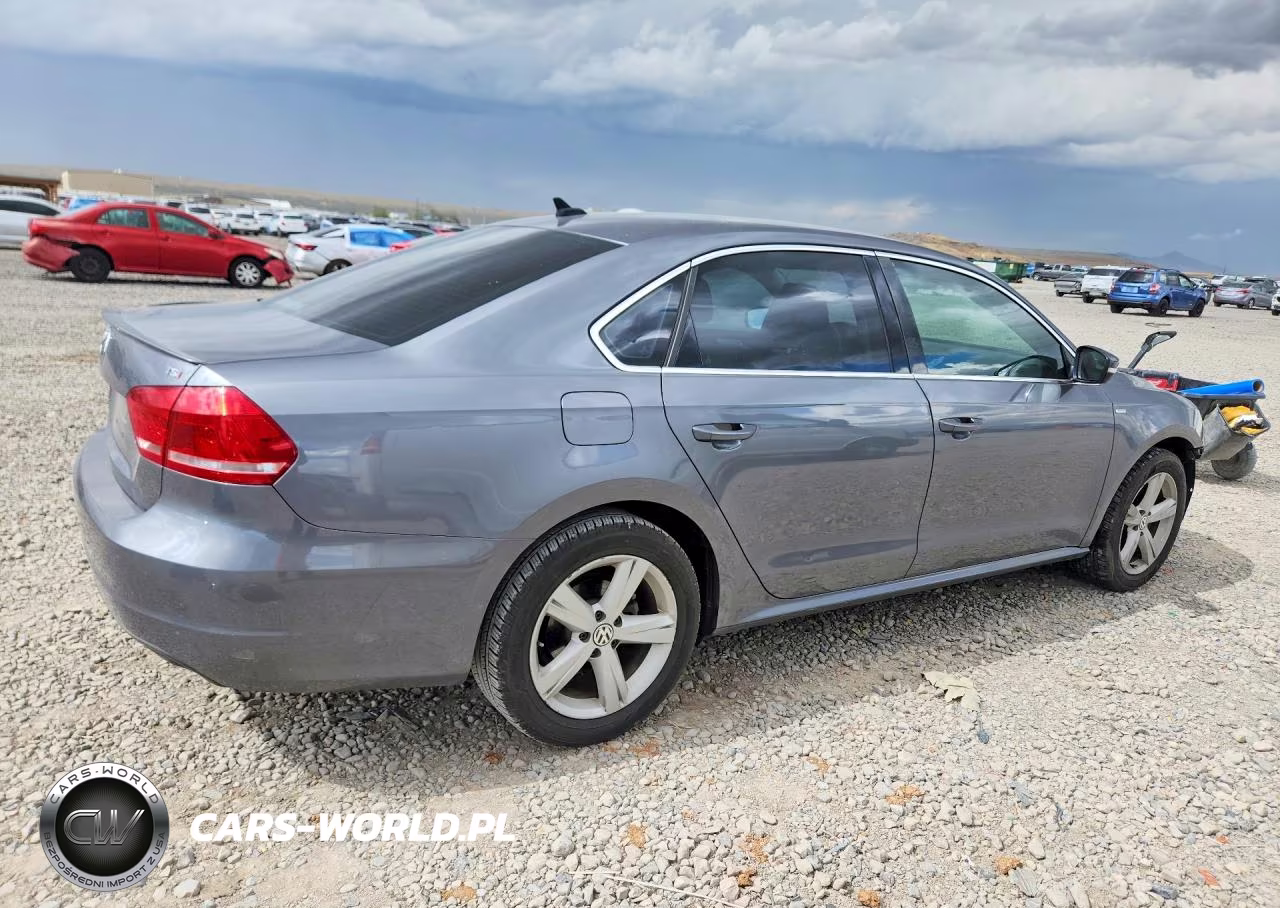 2014 Volkswagen Passat S VIN:1VWAT7A35EC021460 - 3