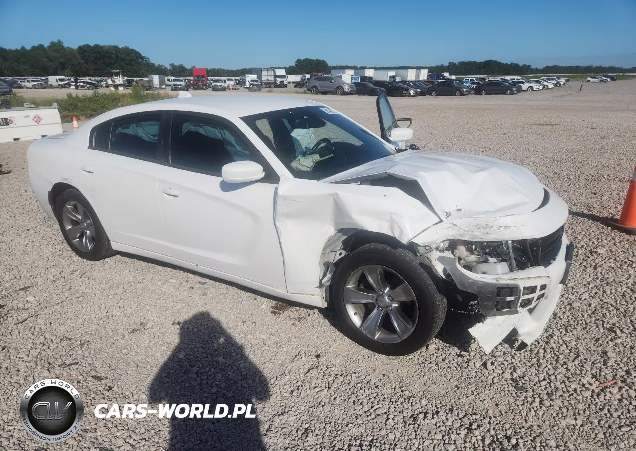 2015 Dodge Charger Sxt VIN:2C3CDXHG4FH862030 - 4