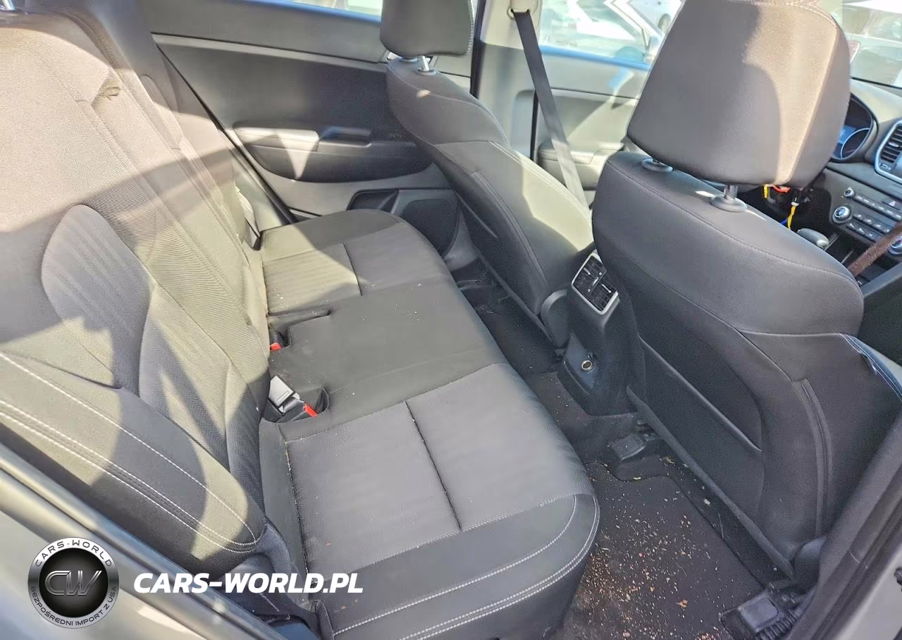 2020 Kia Sportage Lx VIN:KNDPM3AC5L7839974 - 11