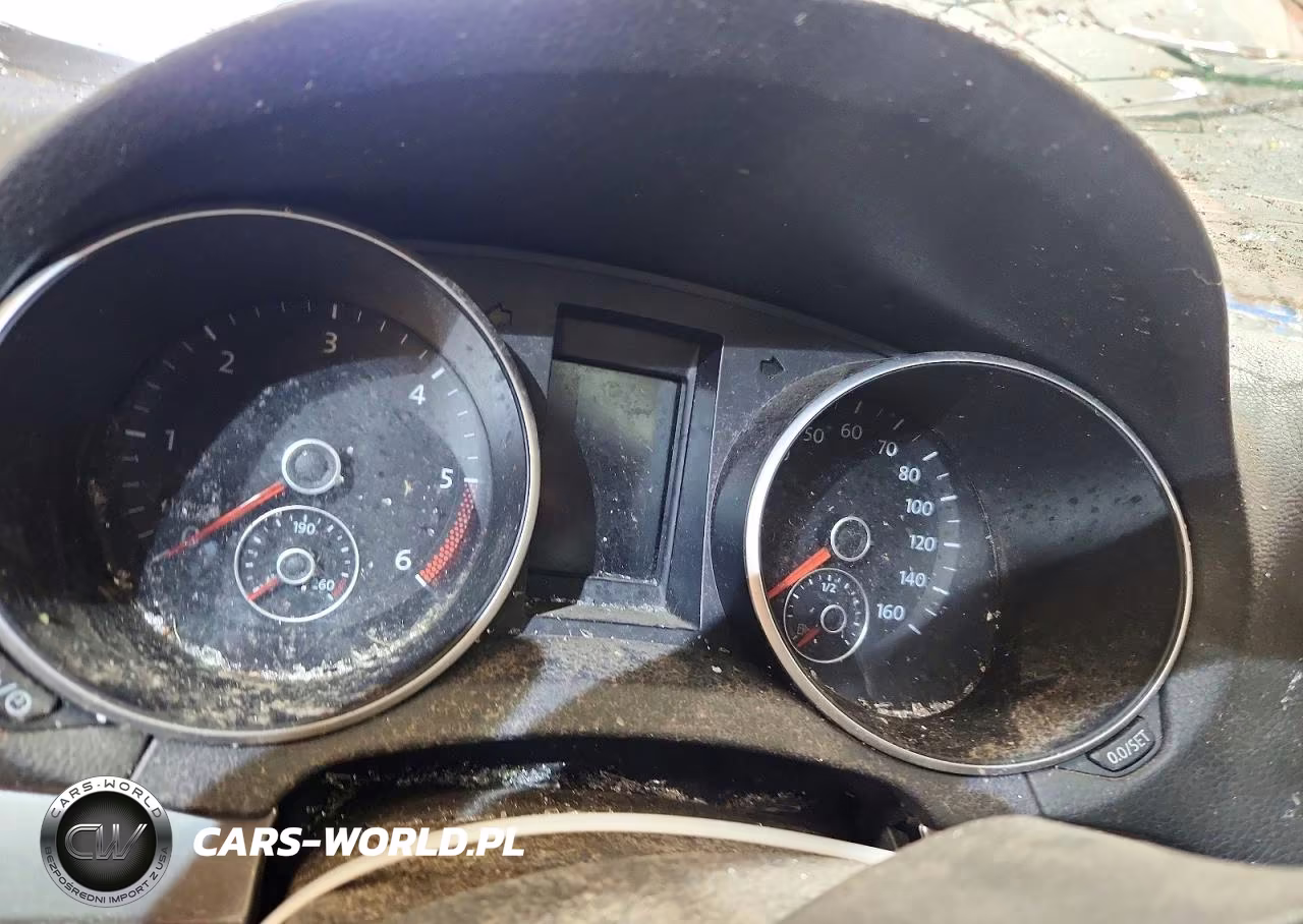 2013 Volkswagen Golf VIN:WVWNM7AJ0DW015160 - 9