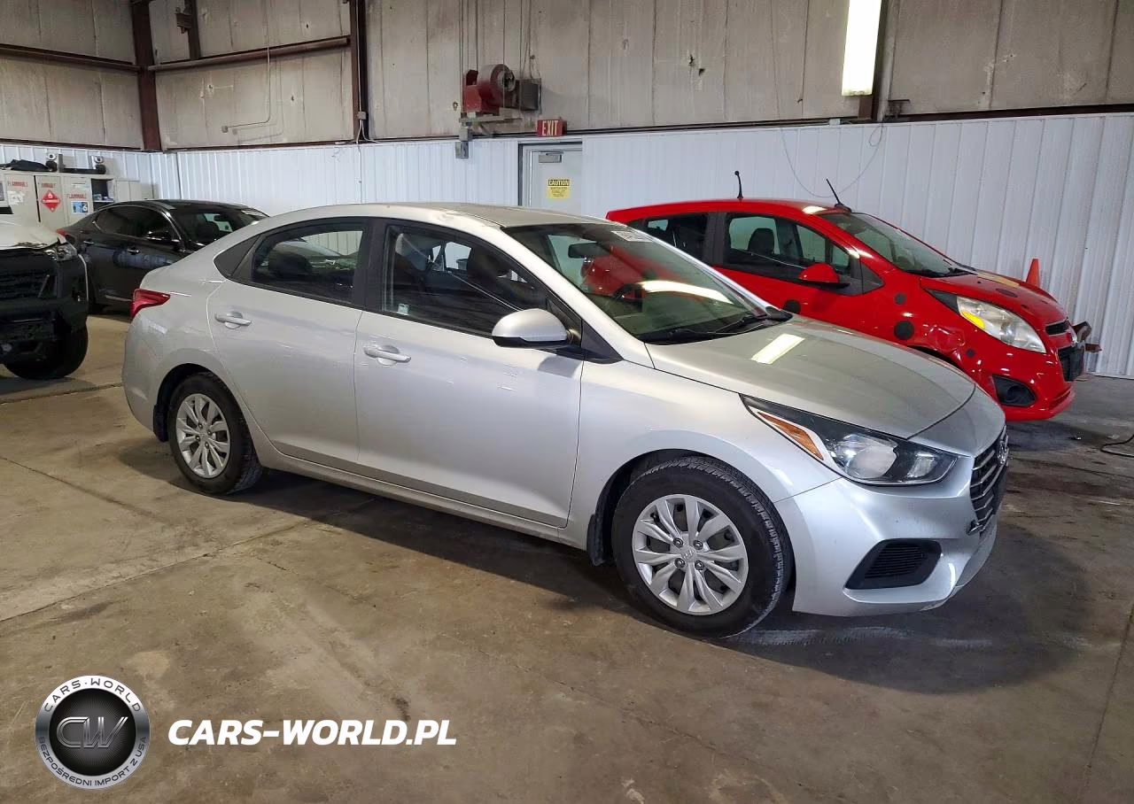 2020 Hyundai Accent Se VIN:3KPC24A64LE107873 - 4