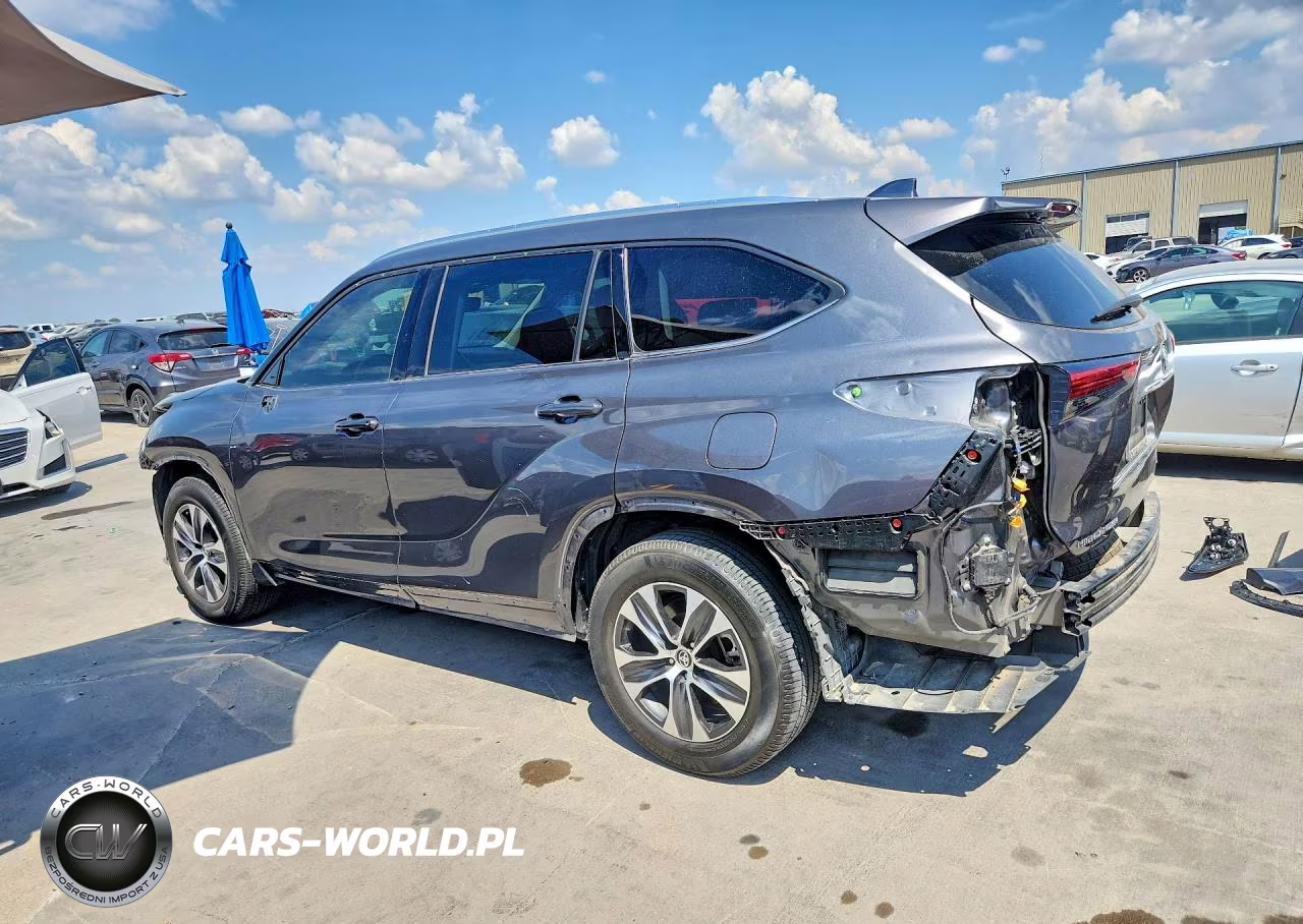 2021 Toyota Highlander Xle VIN:5TDGZRAH3MS518295 - 2