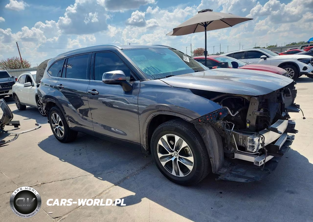 2021 Toyota Highlander Xle VIN:5TDGZRAH3MS518295 - 4