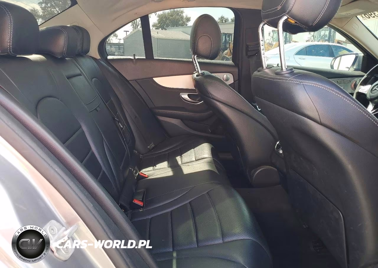 2016 Mercedes-Benz C 300 VIN:55SWF4JB6GU112957 - 10