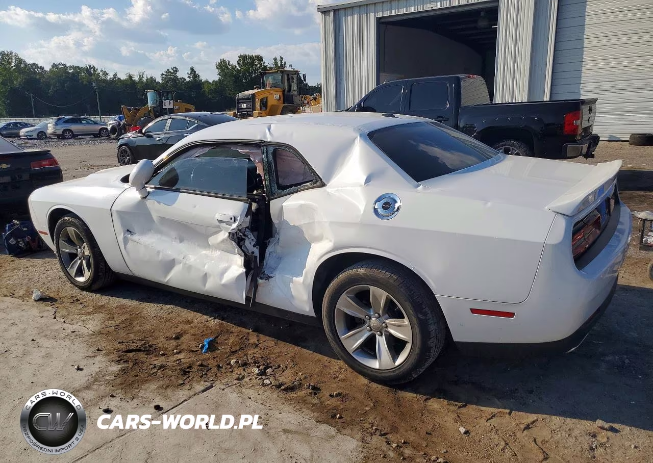 2018 Dodge Challenger Sxt VIN:2C3CDZAG5JH317551 - 2