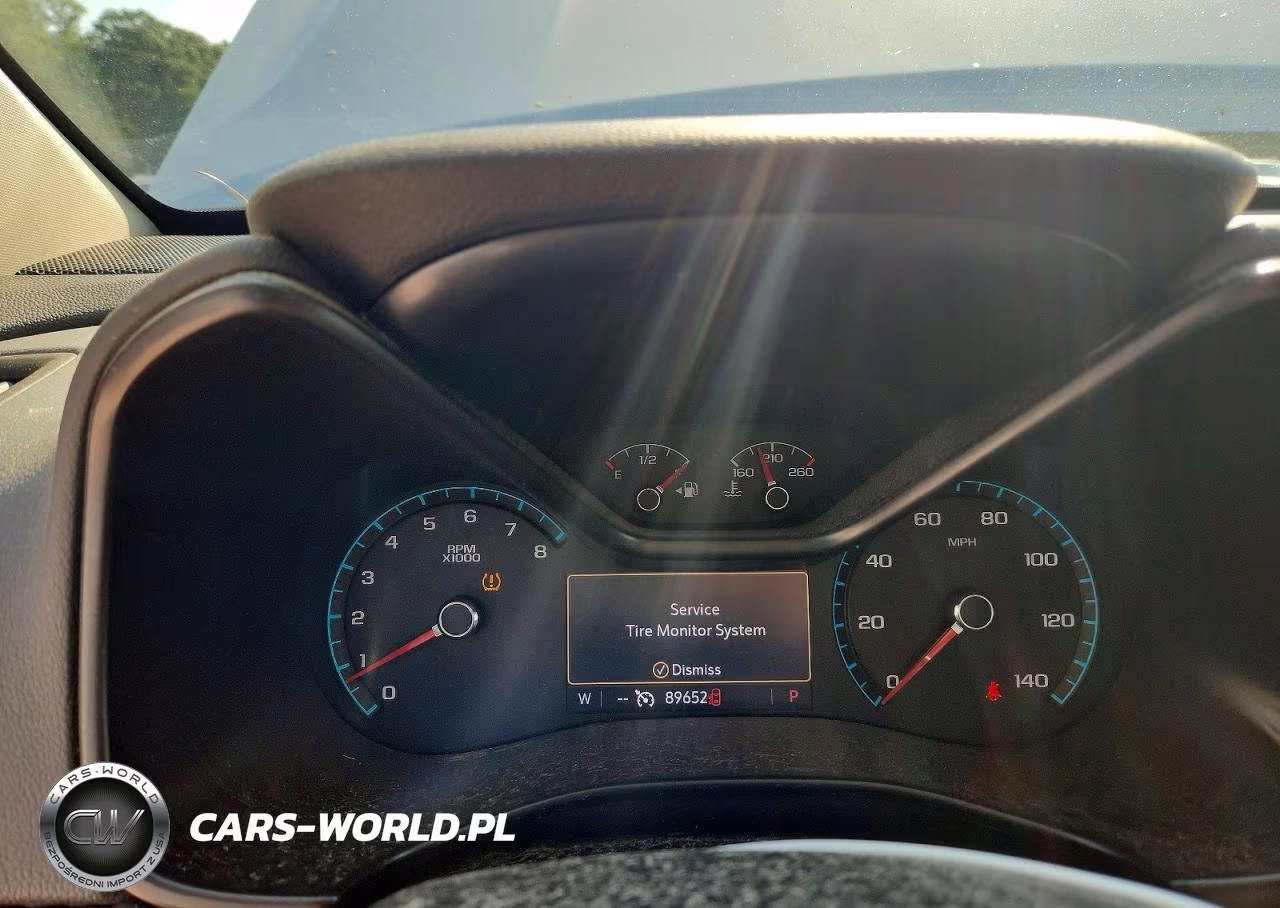2020 Chevrolet Colorado Z71 VIN:1GCGTDEN6L1210117 - 9