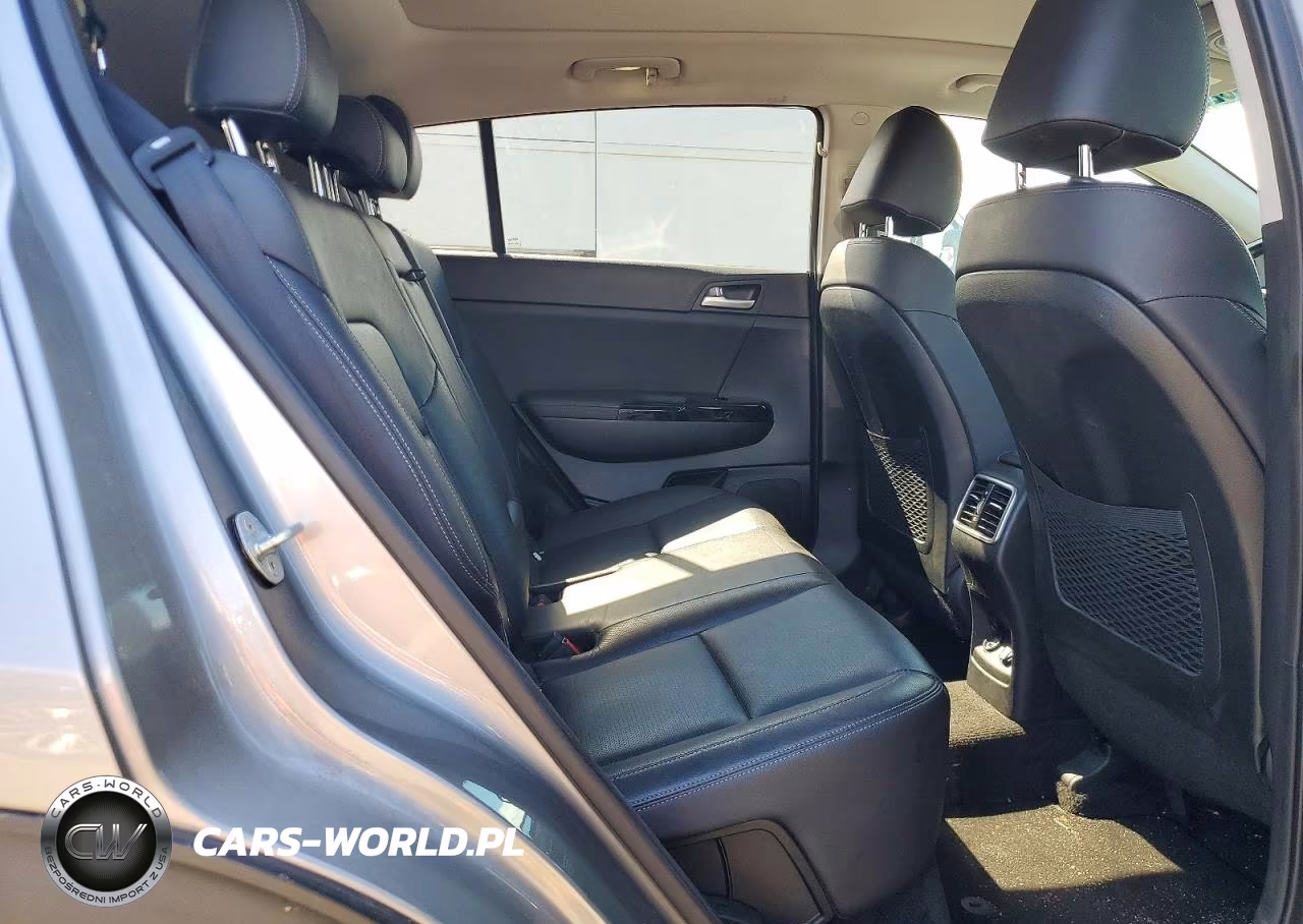2020 Kia Sportage Ex VIN:KNDPNCAC3L7760641 - 11
