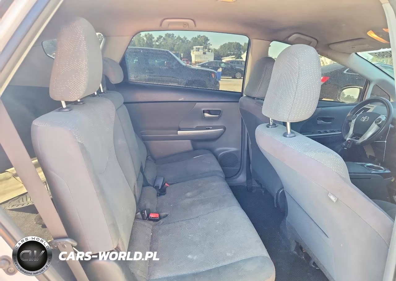 2013 Toyota Prius V Three VIN:JTDZN3EU9D3274842 - 11