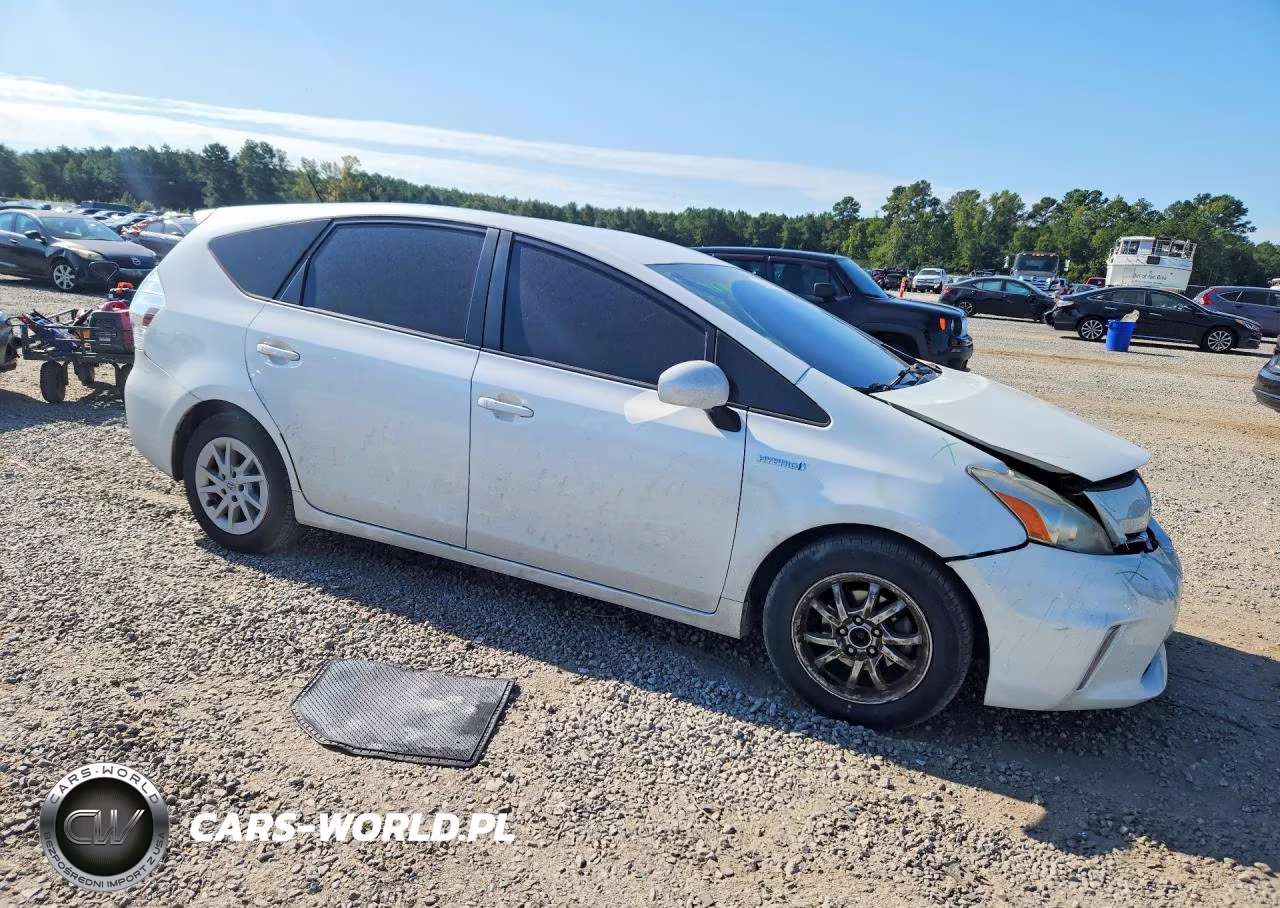 2013 Toyota Prius V Three VIN:JTDZN3EU9D3274842 - 4