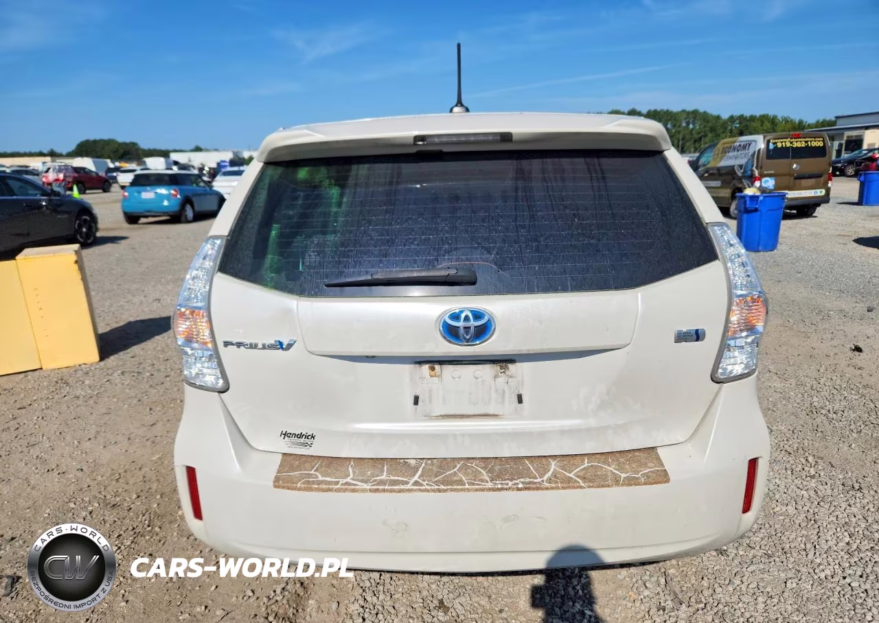 2013 Toyota Prius V Three VIN:JTDZN3EU9D3274842 - 6