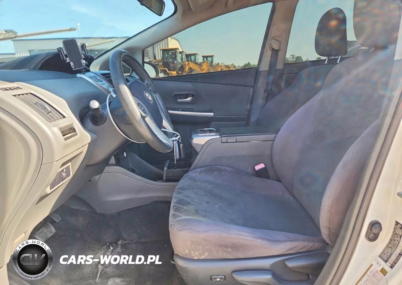 2013 Toyota Prius V Three VIN:JTDZN3EU9D3274842 - 7