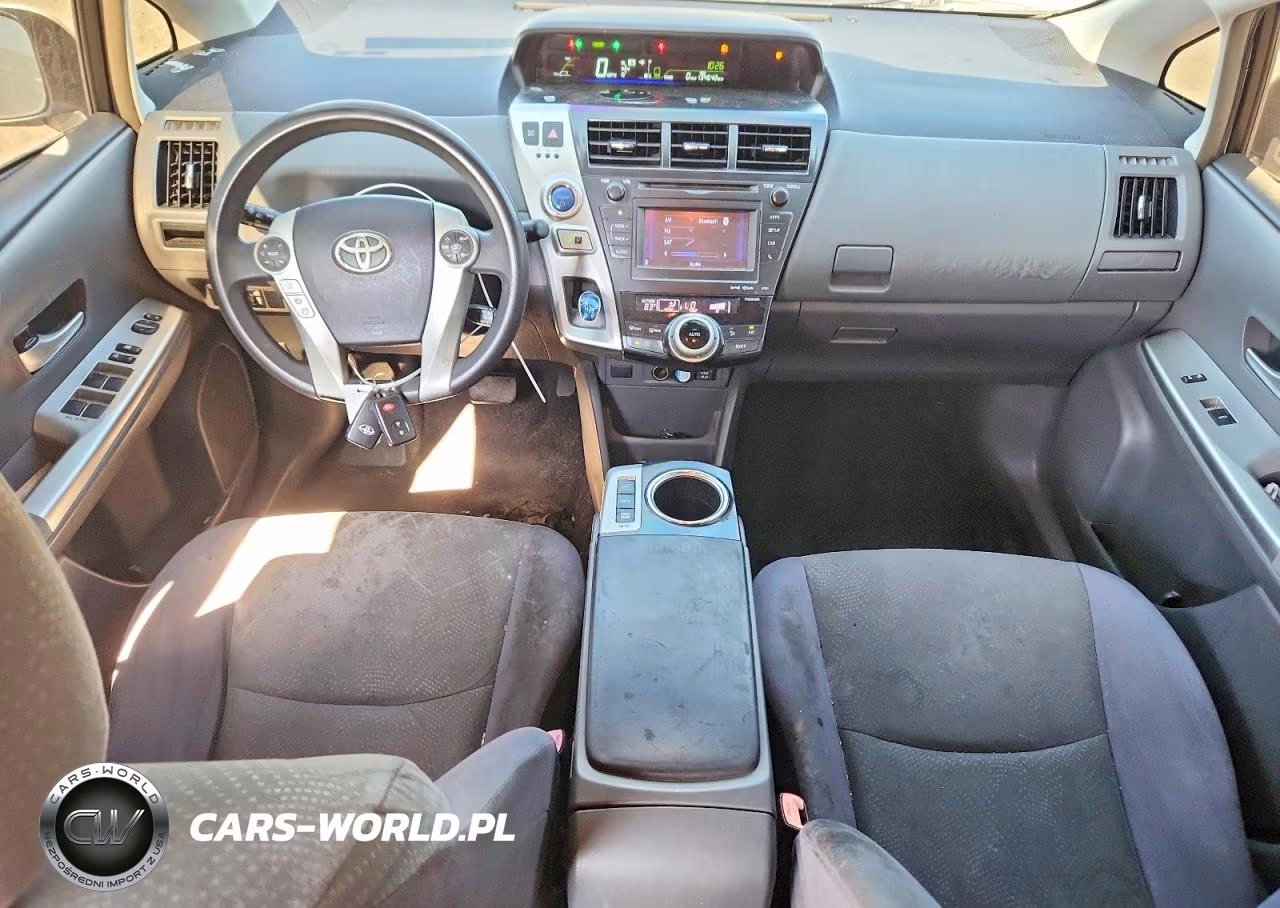2013 Toyota Prius V Three VIN:JTDZN3EU9D3274842 - 8