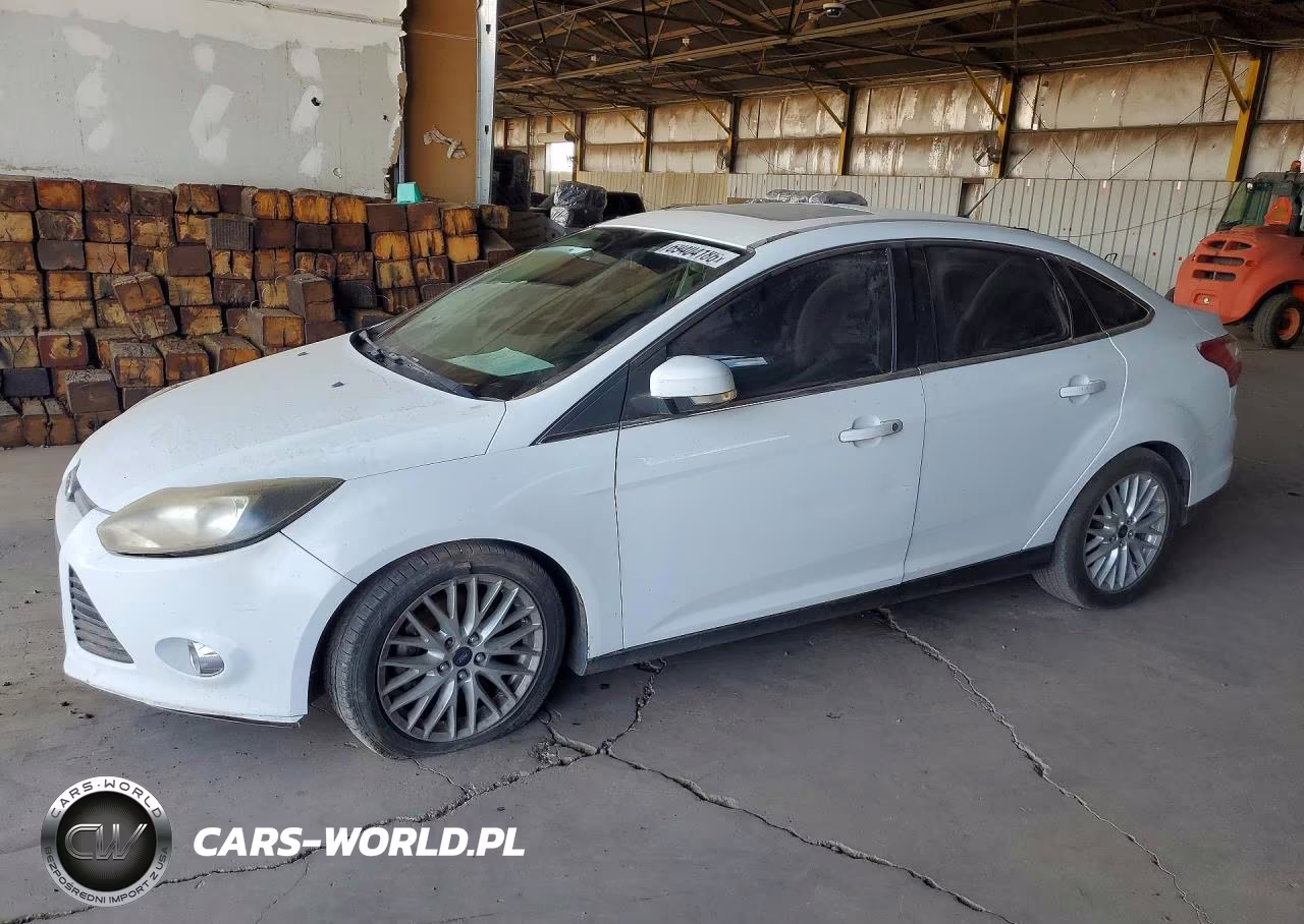 2014 Ford Focus Trend VIN:WF0HP4L20E4105430 - 1