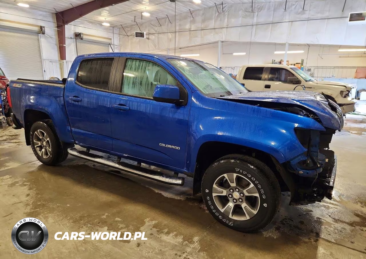 2018 Chevrolet Colorado Z71 VIN:1GCGTDENXJ1113287 - 4