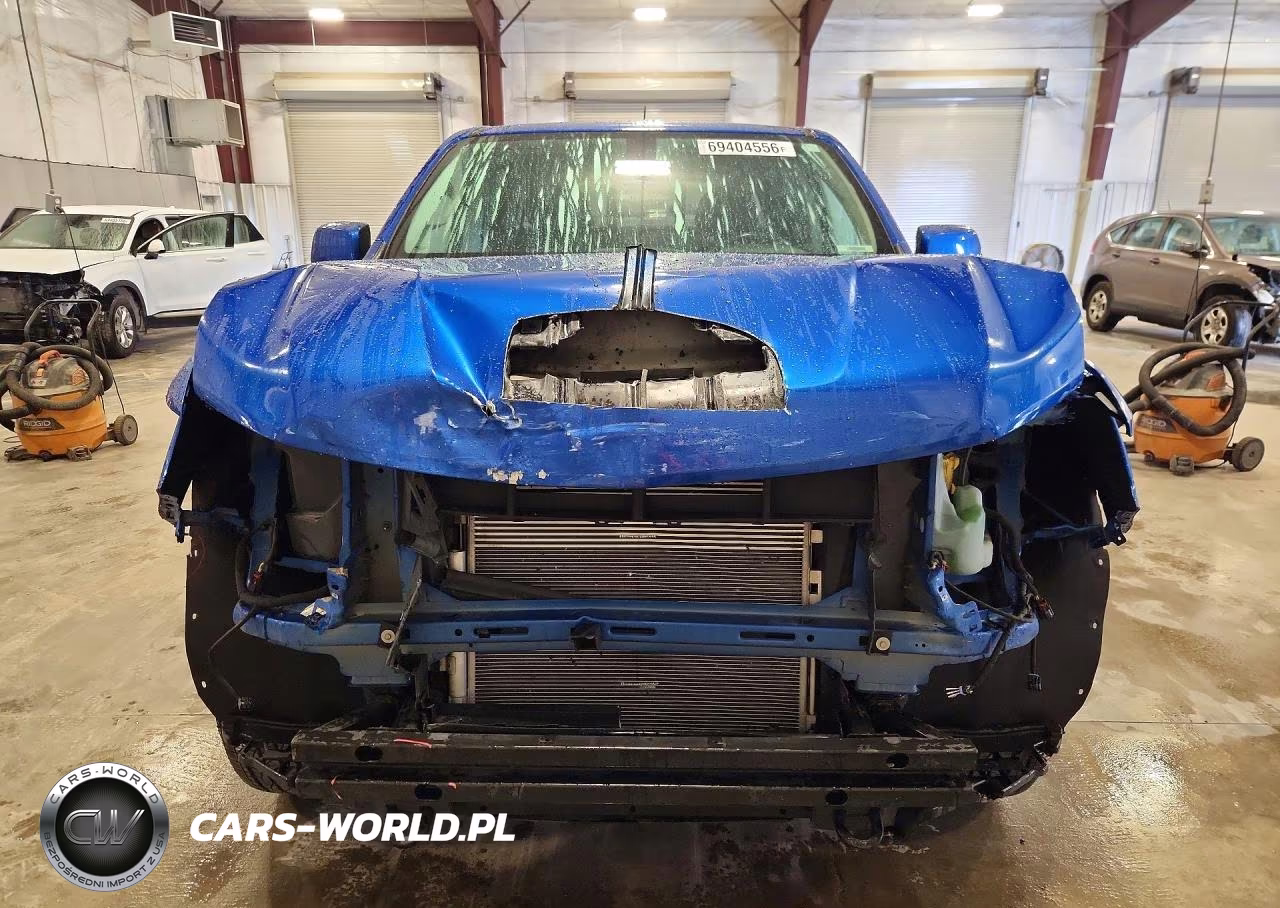 2018 Chevrolet Colorado Z71 VIN:1GCGTDENXJ1113287 - 5