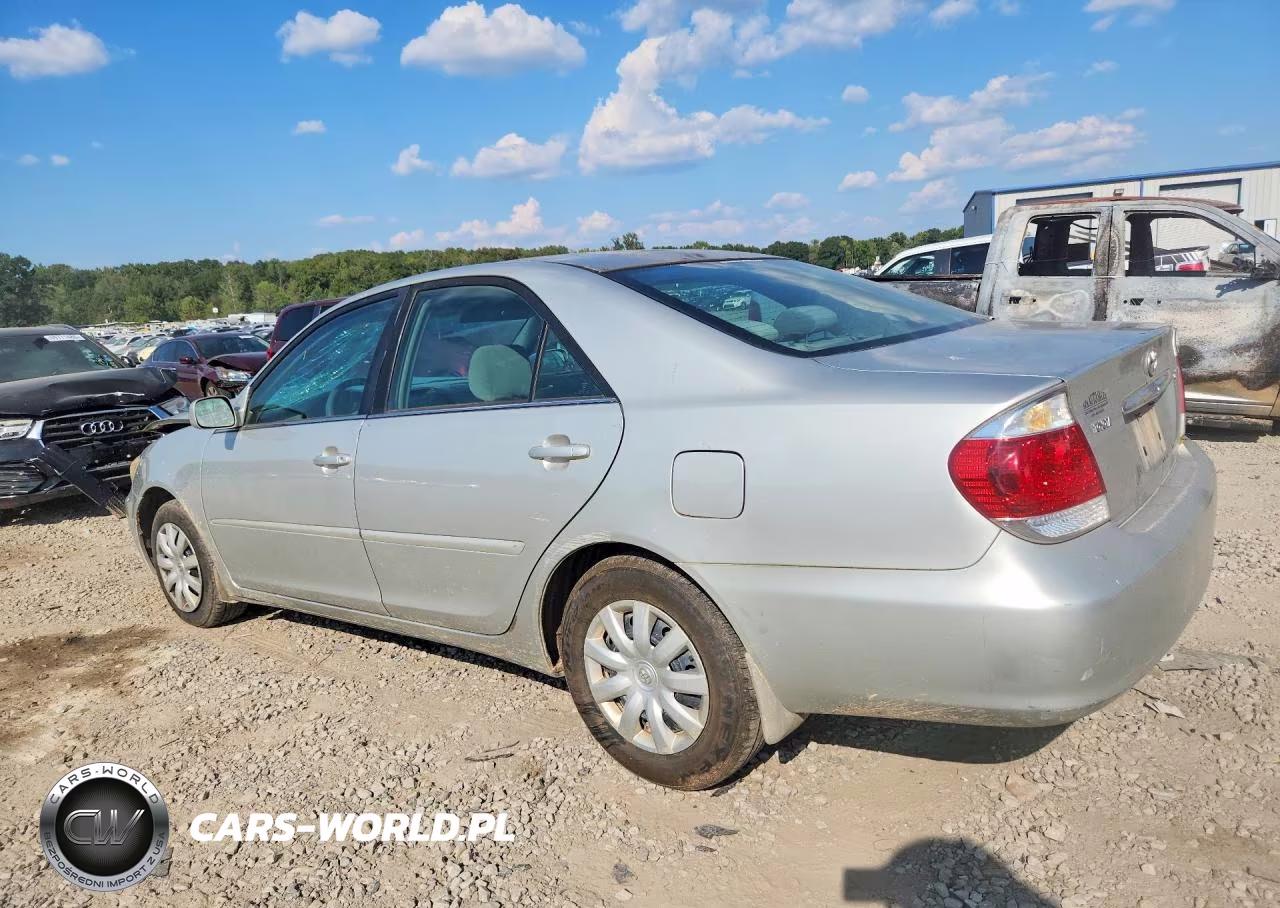 2005 Toyota Camry Le VIN:4T1BE32K45U956376 - 2