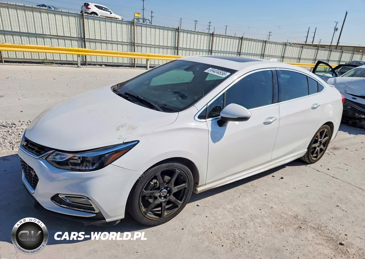 2018 Chevrolet Cruze Premier VIN:1G1BF5SM2J7181494 - 1