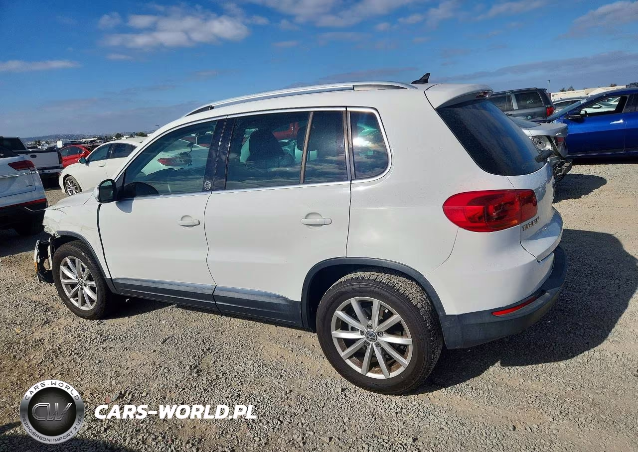 2017 Volkswagen Tiguan Wolfsburg VIN:WVGRV7AXXHK010415 - 2