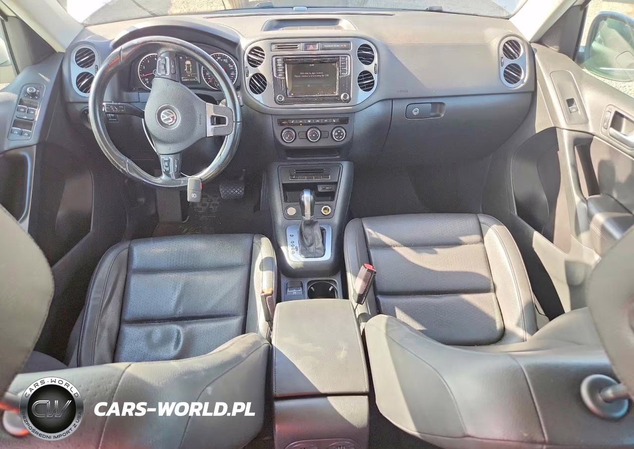 2017 Volkswagen Tiguan Wolfsburg VIN:WVGRV7AXXHK010415 - 8