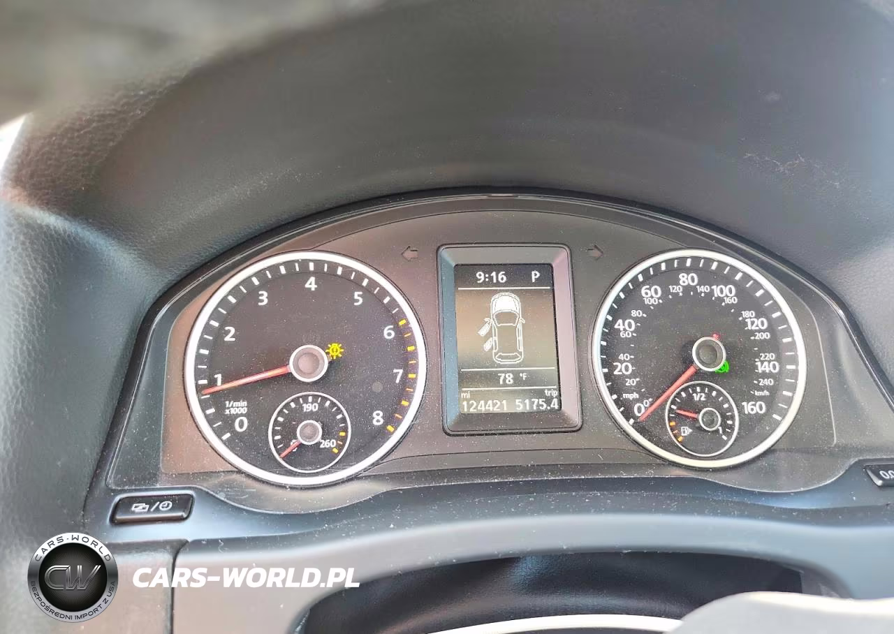 2017 Volkswagen Tiguan Wolfsburg VIN:WVGRV7AXXHK010415 - 9
