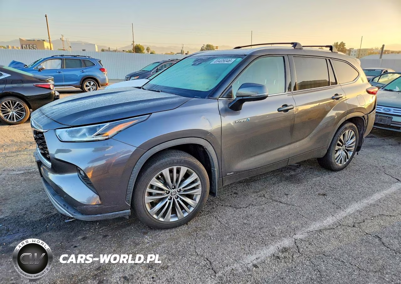 2020 Toyota Highlander Hybrid Platinum