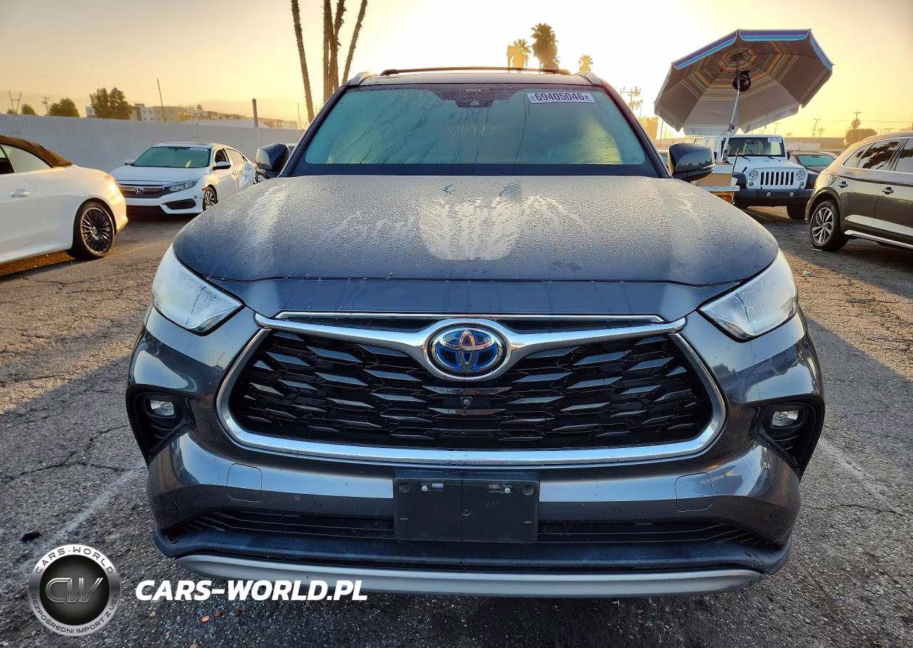2020 Toyota Highlander Hybrid Platinum VIN:5TDEBRCH2LS000962 - 5