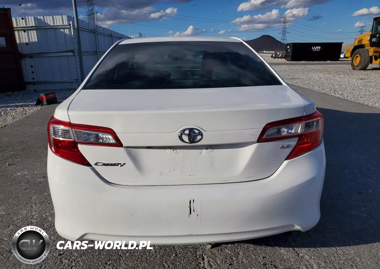 2014 Toyota Camry Le VIN:4T4BF1FK5ER380458 - 6