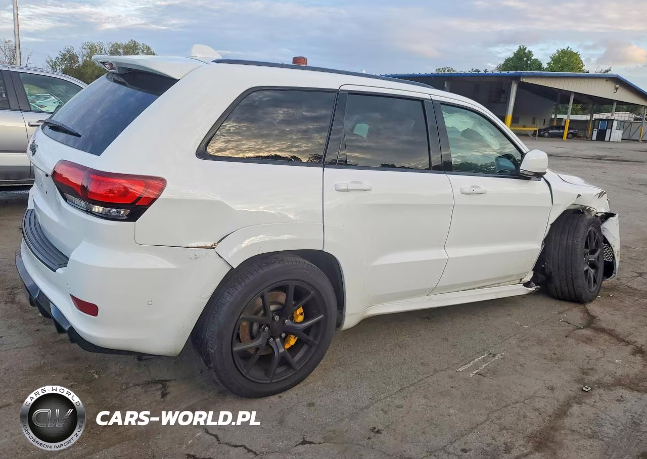 2018 Jeep Grand Cherokee Trackhawk VIN:1C4RJFN92JC278896 - 3