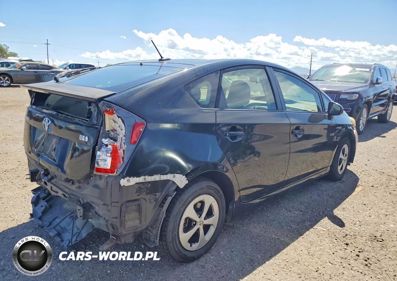 2014 Toyota Prius Three VIN:JTDKN3DU6E0360440 - 3
