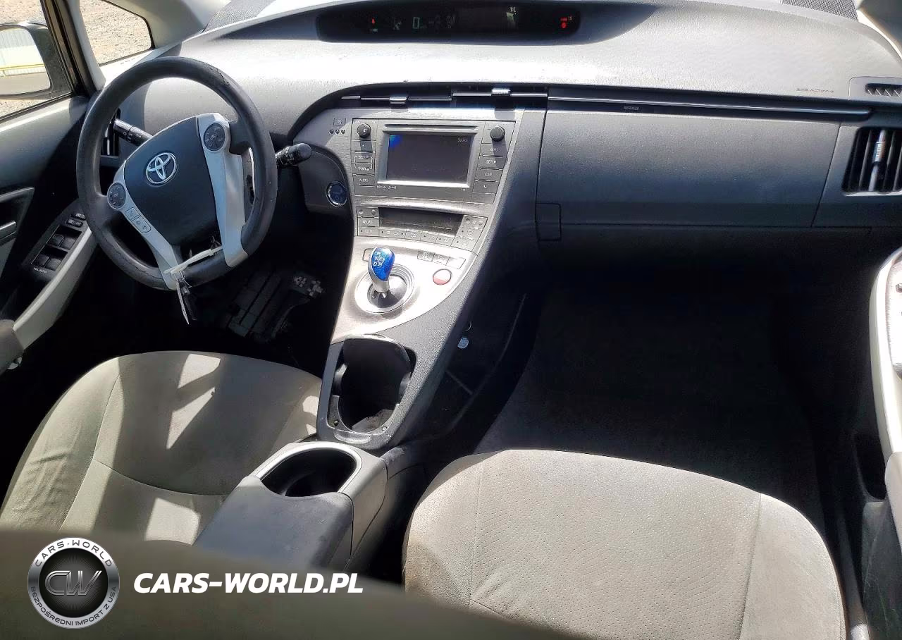2014 Toyota Prius Three VIN:JTDKN3DU6E0360440 - 8