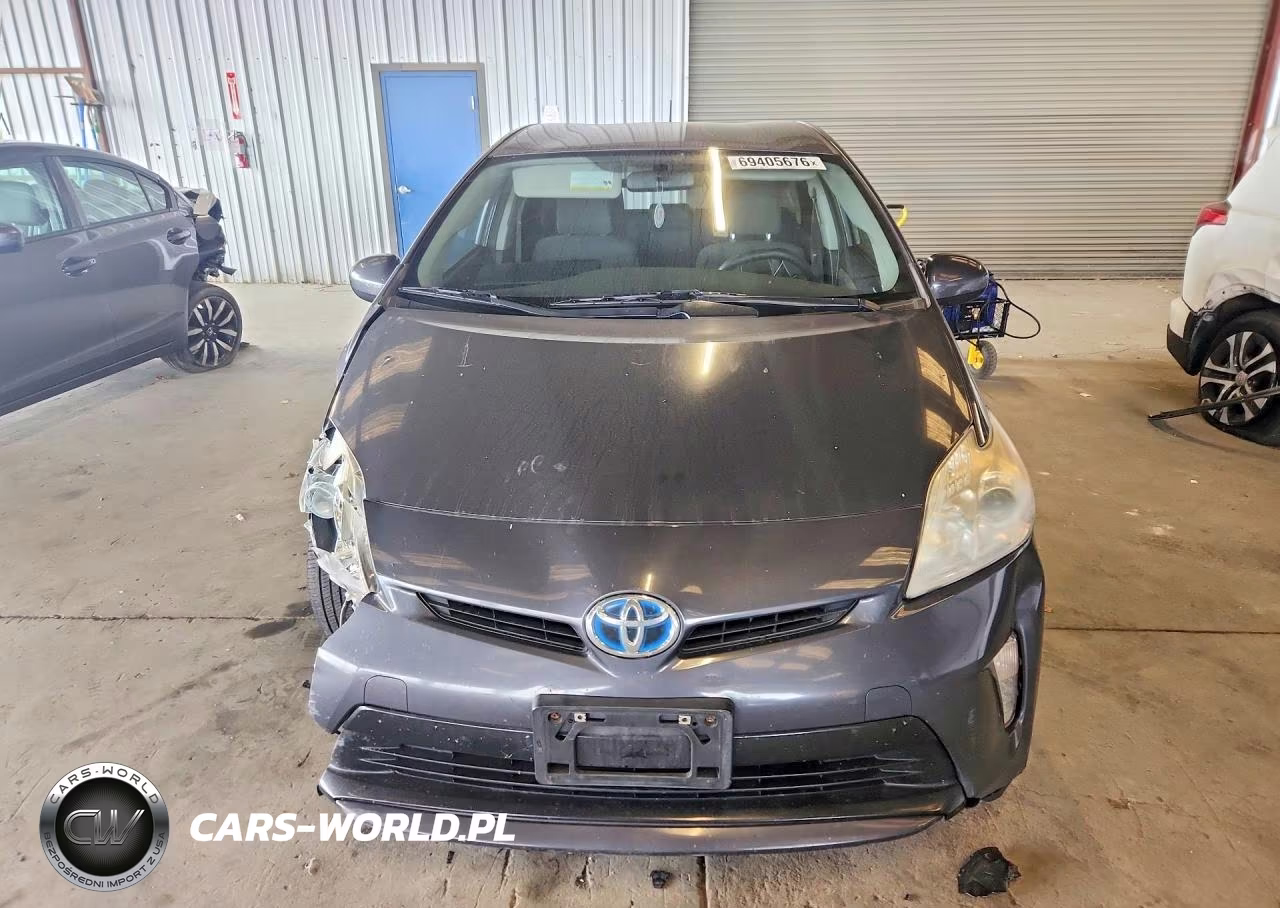 2013 Toyota Prius Two VIN:JTDKN3DU5D1628547 - 5