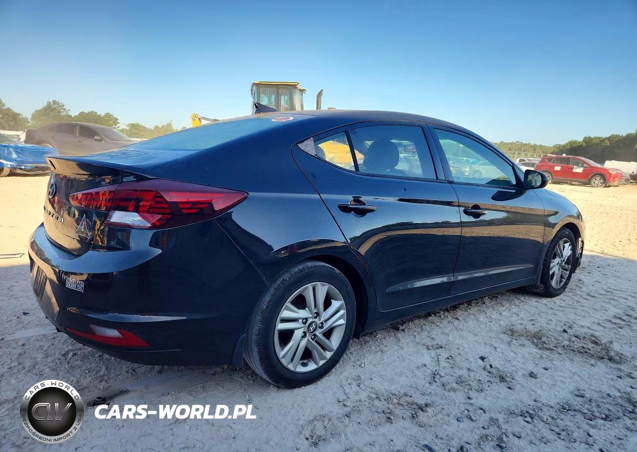 2019 Hyundai Elantra Se VIN:5NPD84LF3KH478999 - 3