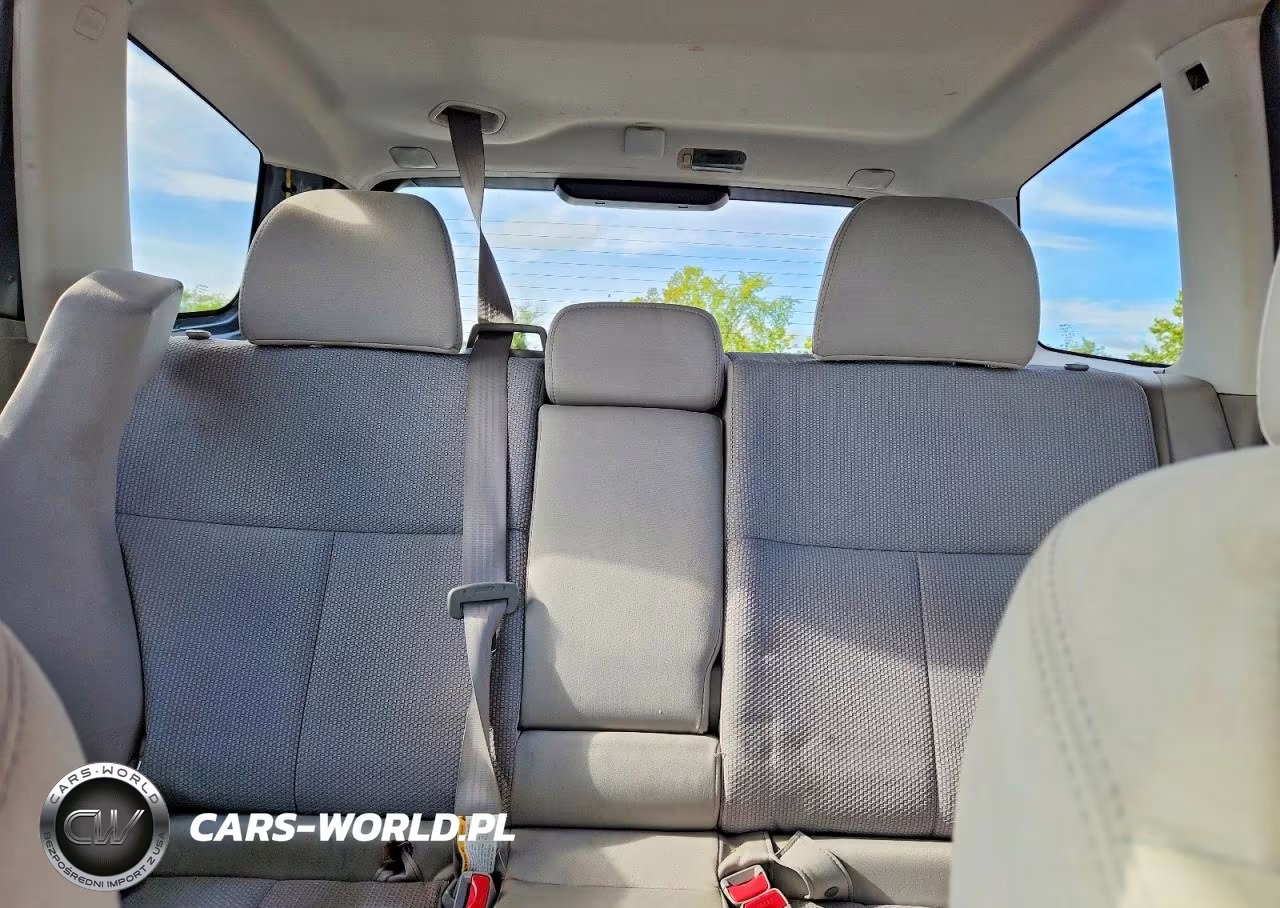 2011 Subaru Forester 2.5X Premium VIN:JF2SHADC0BH738169 - 10