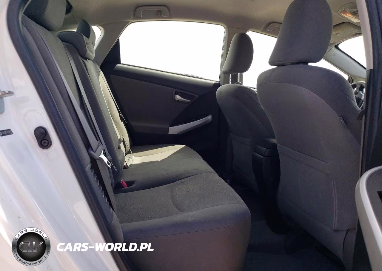 2012 Toyota Prius Three VIN:JTDKN3DU1C0334972 - 10