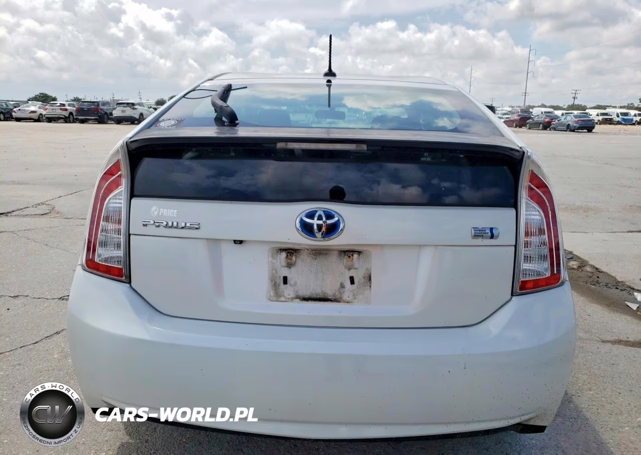 2012 Toyota Prius Three VIN:JTDKN3DU1C0334972 - 6